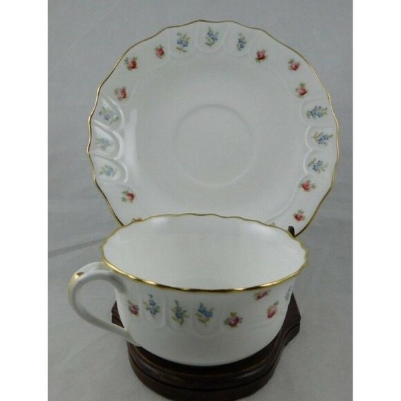 Cauldon Floral Teacup & Saucer - Picture 3 of 8